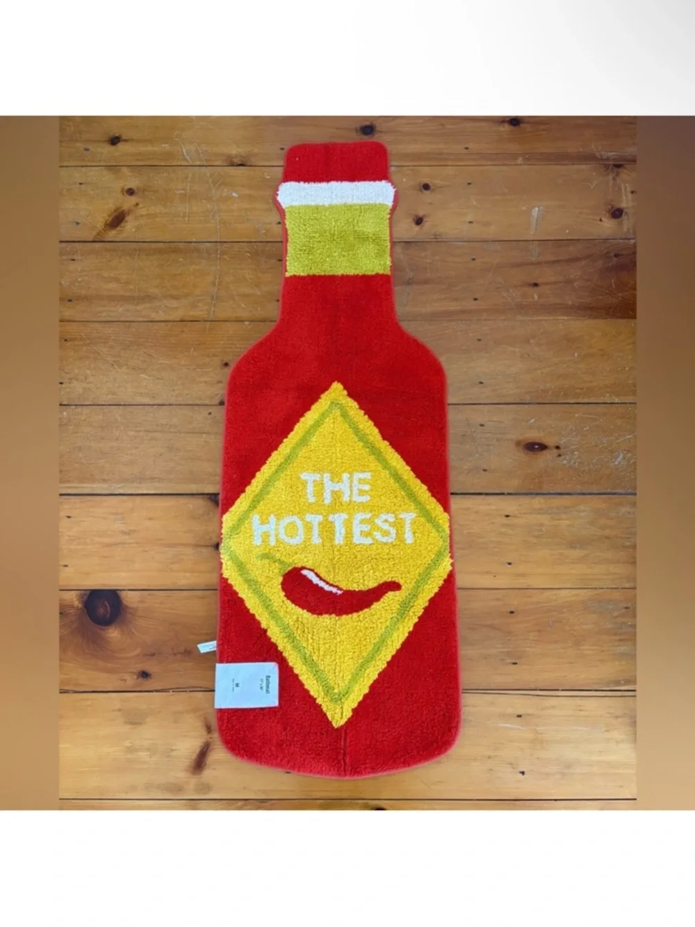 NWT Urban Outfitters Hot Sauce 'The Hottest' Chili Bottle Bath Rug